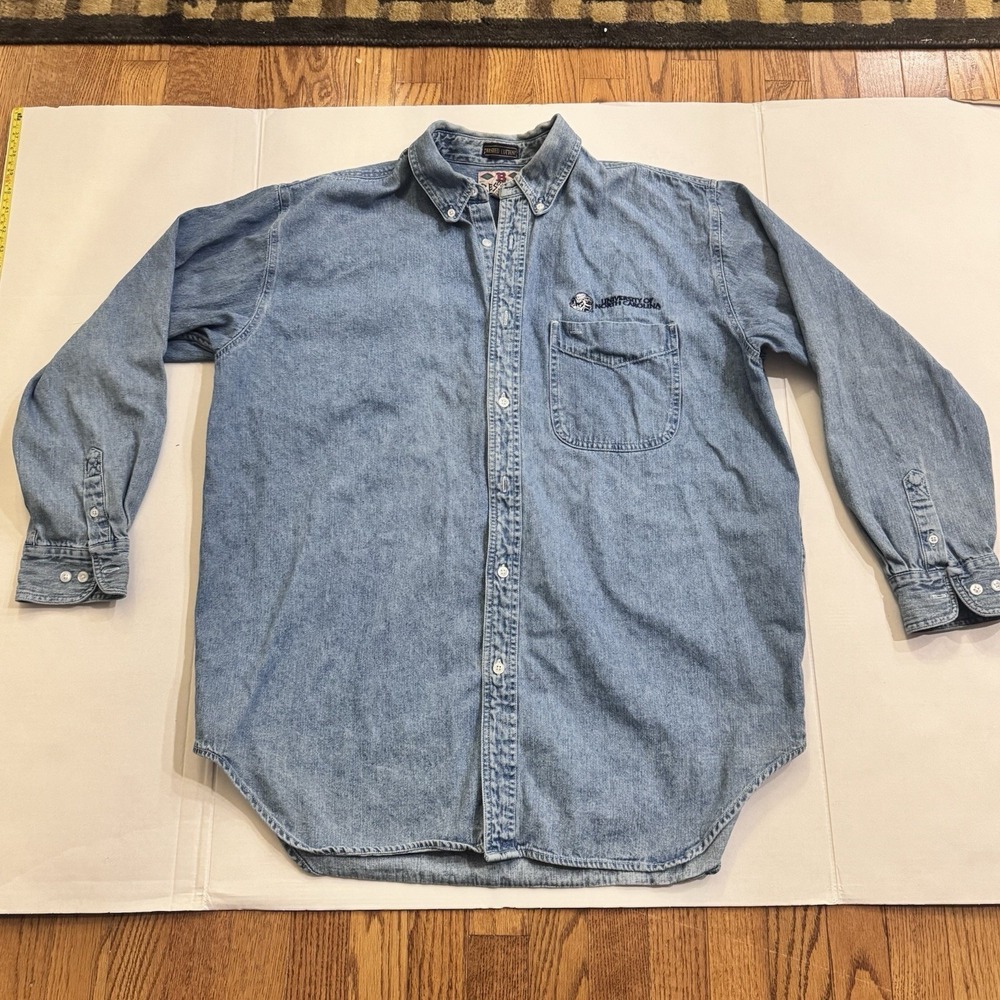 University of North Carolina Button Down Men's XL Blue Denim BOA Resort Vintage